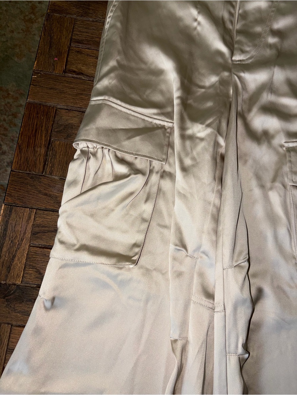 Banana Republic NWT Satin Parachute Pants snap silky champagne new xs - Picture 3 of 7
